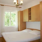 66 Apartment *